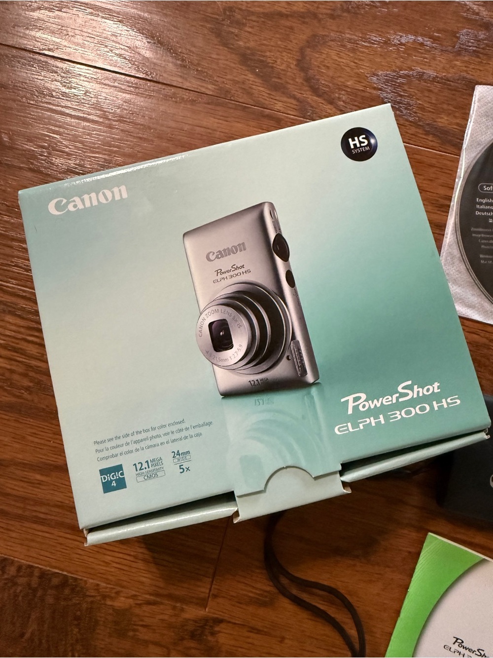 Canon PowerShot ELPH 300 HS 12.1 MP Digital Camera in Black